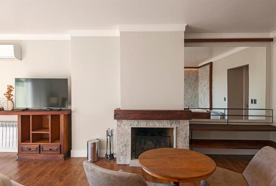 whatsapp image 2025-11-24 at 16.19.43 (9).jpeg