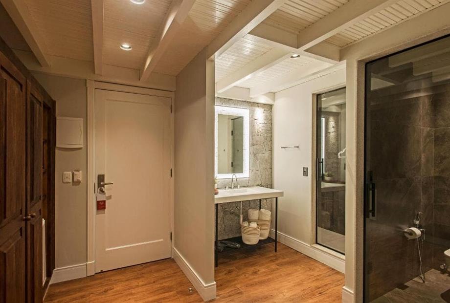 whatsapp image 2025-11-24 at 16.13.06 (10).jpeg