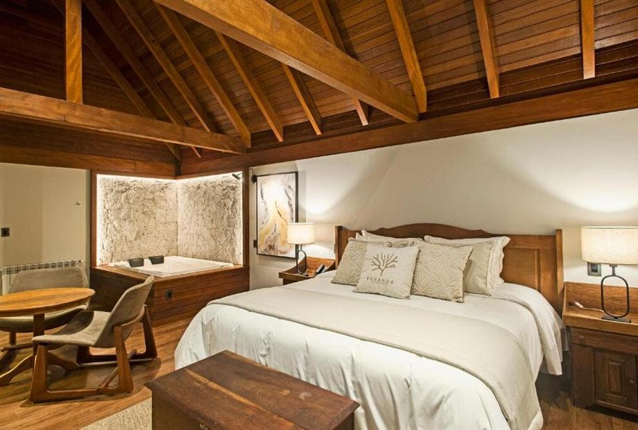 whatsapp image 2025-11-24 at 16.13.06 (13).jpeg