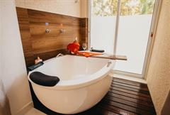 Quarto Duplo com Banheira Imersão