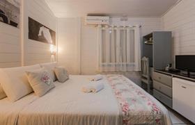 Quarto Standard com Cama de Casal ou 2 de Solteiro do Pousada Carmo