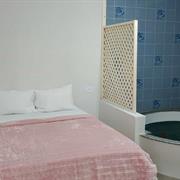 Quarto Casal com Banheira