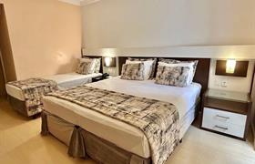 Quarto Triplo Luxo do Hotel Glamour da Serra
