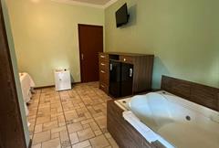 Suíte com Banheira de Hidromassagem - PLUS