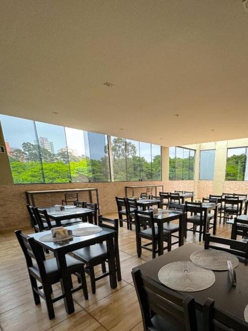 restaurante lugar para comer.jpg