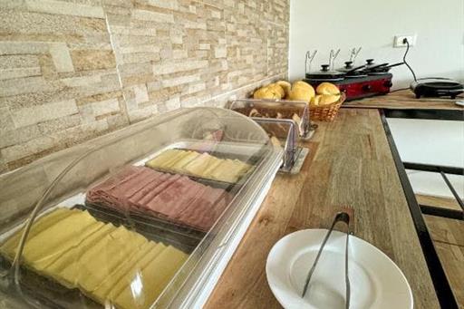 buffet cafe da manha.jpg