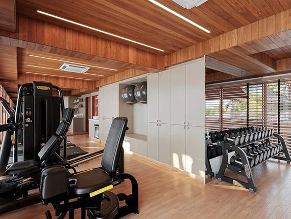 mare noronha_23_042c_academia_c16_r00.jpg