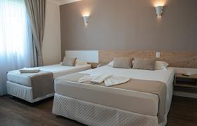 Quarto Triplo Superior do Lagoa Parque Hotel