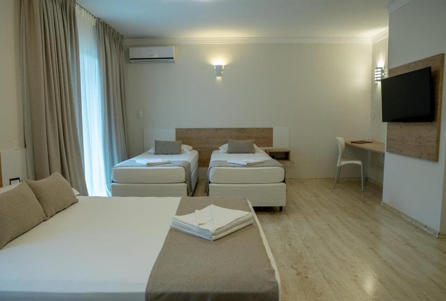 quarto familia 2 grande.jpeg