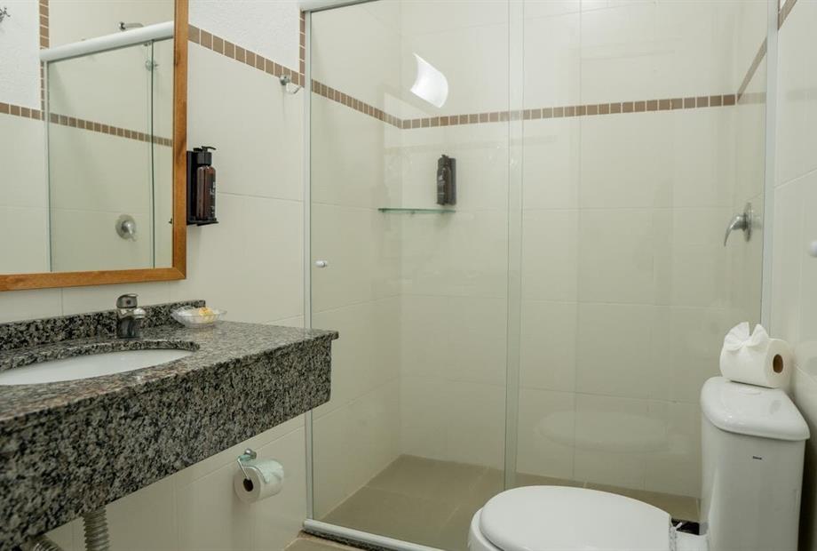 banheiro triplo grande 2.jpeg