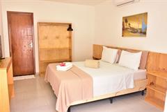 Quarto Casal Sem Vista - Lateral Café