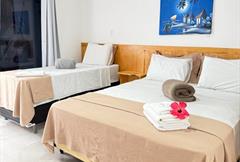 Quarto Triplo Sem Vista - Lateral Café