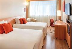 Apartamento Superior 2 Camas de Solteiro vista Lateral Mar