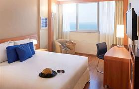 Apartamento Luxo Cama Queen vista Frente Mar do Regency Barra Hotel