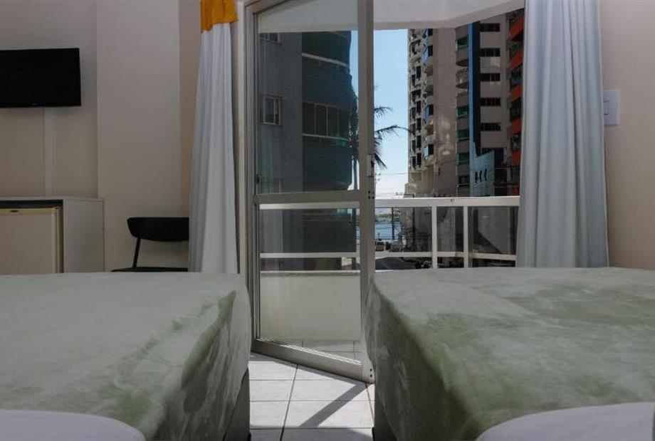 Quarto Família com Varanda-3.jpg