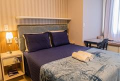 13 Quarto Duplo com Banheira de Hidromassagem