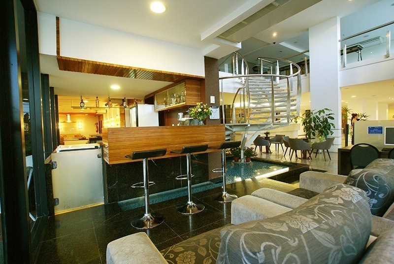 bar
