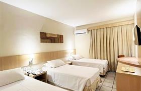 STANDARD - Triplo Solteiro (3 camas de solteiro - vista cidade) do HOTEL DIOGO