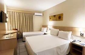 STANDARD - Triplo (1 cama Casal + 1 cama Solteiro - vista cidade) do HOTEL DIOGO
