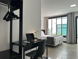 Status Elegance Hotel
