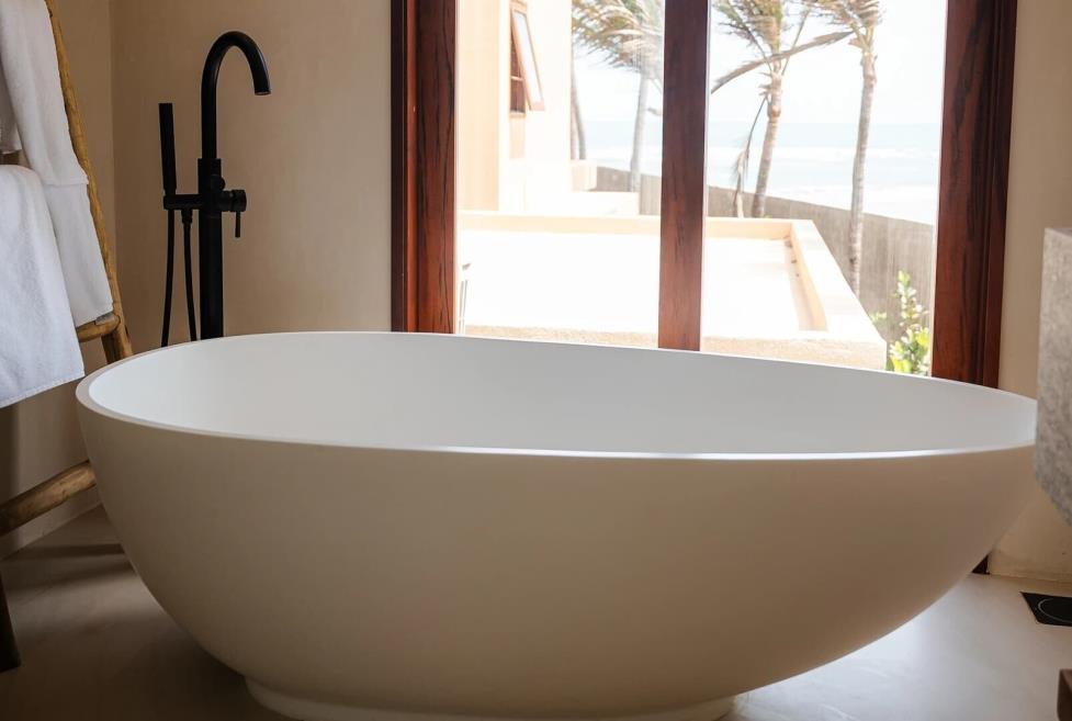 lahainahotel-_-suite-ohana_-14.jpg