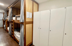 Quarto com Cama Solteiro em Dormitório Masculino - Compartilhado do Eleganz Suites Excluisve 