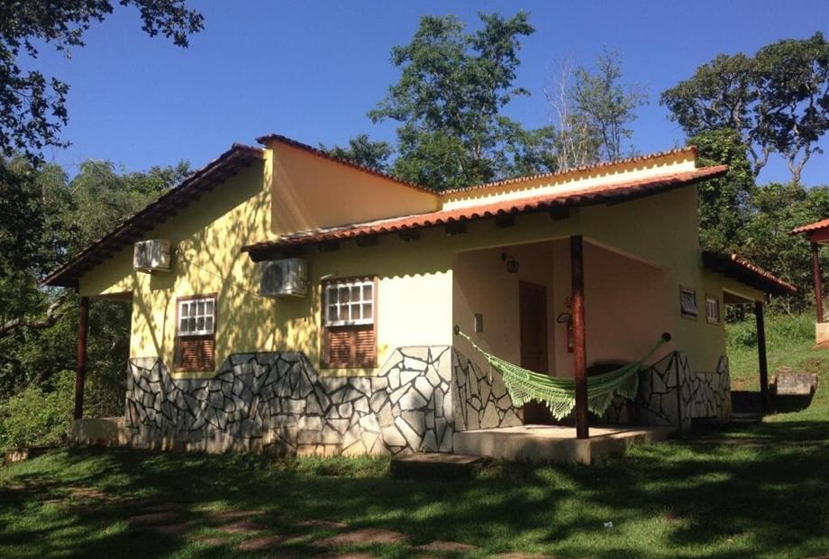 Quarto Triplo com Varanda-10.jpg