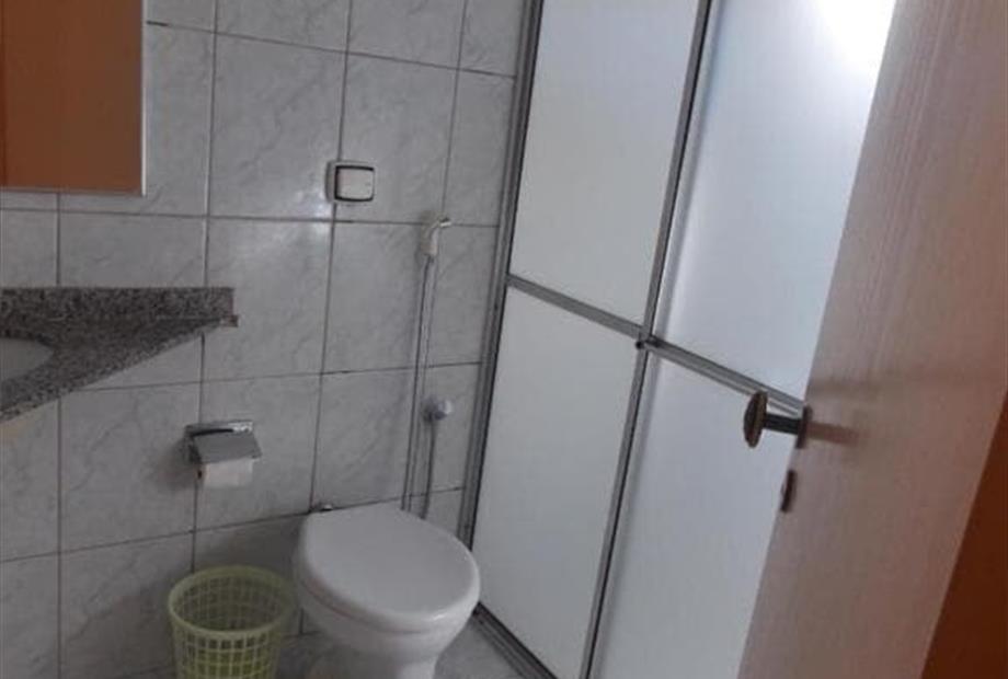 Quarto Quádruplo com Varanda-7.jpg