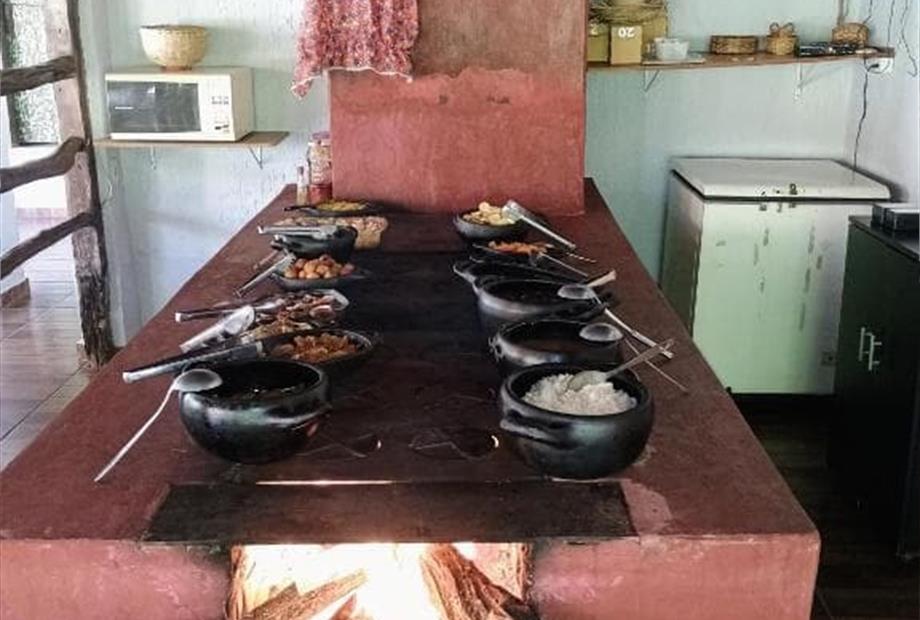 Quarto Quádruplo com Varanda-15.jpg