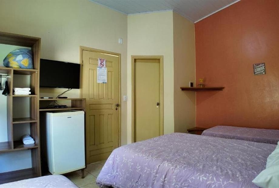 Quarto Família com Varanda-19.jpg