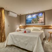 SUITE LATERAL MAR COM VARANDA