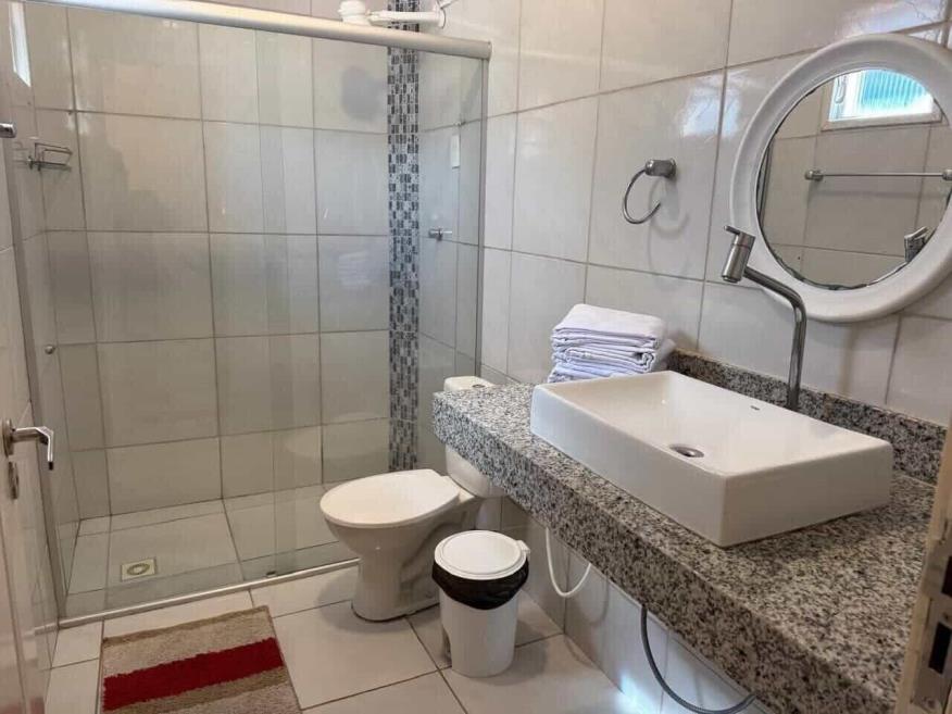 banheiro quarto superior 101.jpeg