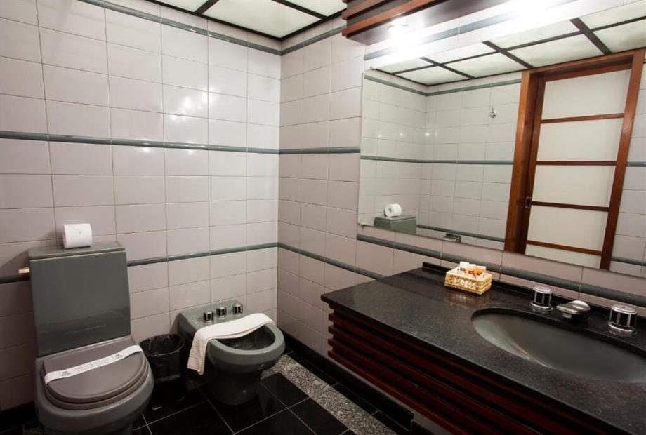 Quarto Standard com 2 Camas de Solteiro-7.jpg