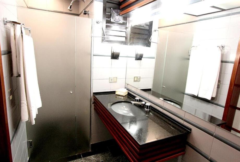 Quarto Duplo Standard com Cama de Casal-3.jpg