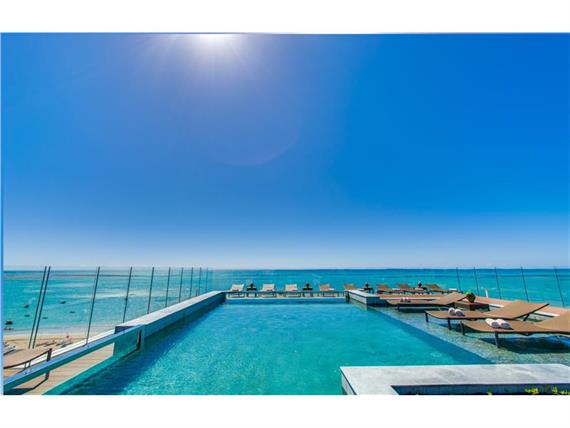 Pool longa menor.jpg