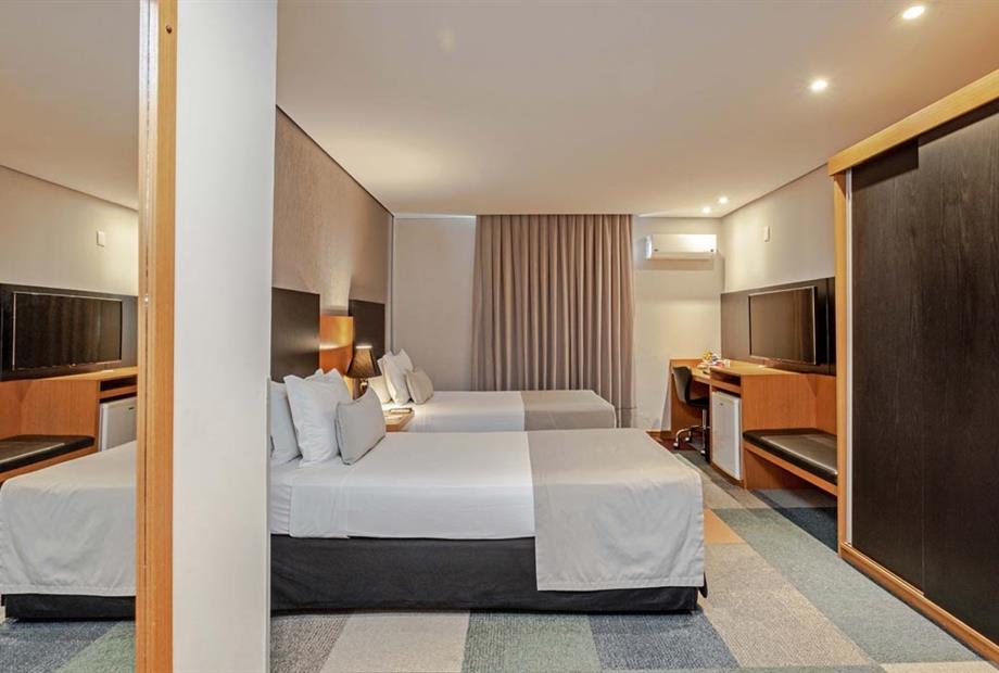 SECT - Luxo Twin (1).jpg