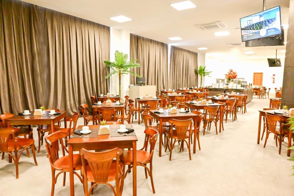 bristol marambaia - restaurante.jpg