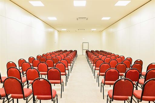 bristol marambaia -  sala de eventos2.jpg