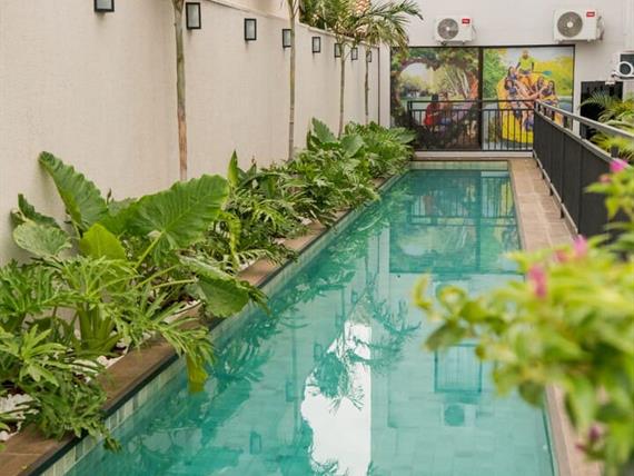 piscina 1.jpg