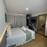 Apartamento Casal com Varanda
