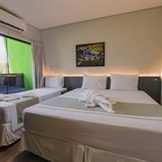 Apartamento Triplo com Sacada