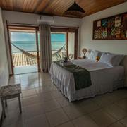 Quarto Duplo Com Varanda e Vista do Mar