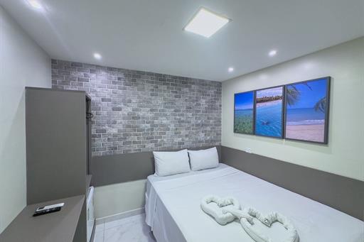 img_7501 grande.jpeg