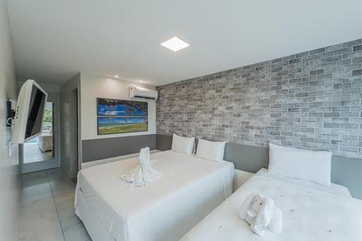 img_7588 grande.jpeg