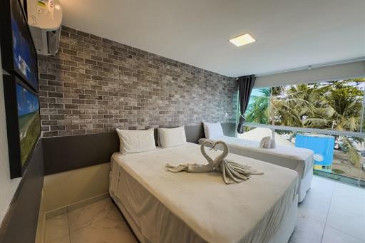 img_7624 grande.jpeg