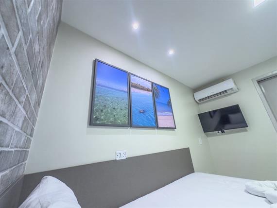 img_7502 grande.jpeg