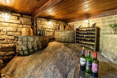 hotel fazenda portal dos sonhos adega (3).jpg