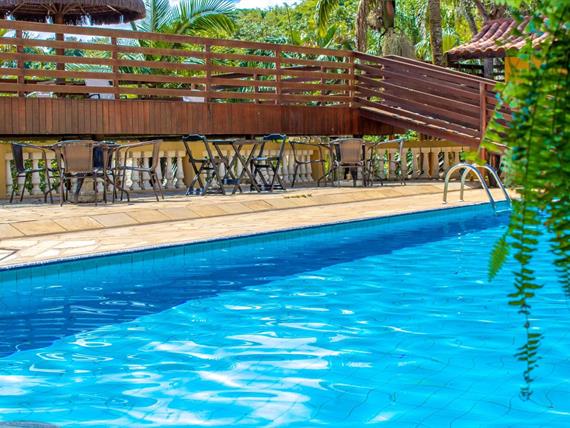 hotel fazenda portal dos sonhos piscina.jpg