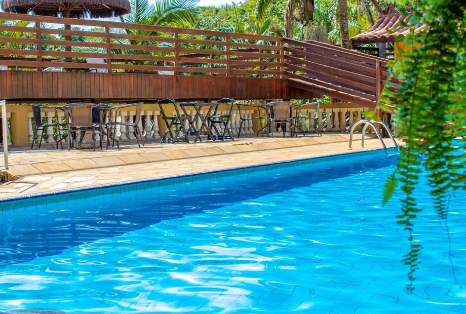 hotel fazenda portal dos sonhos piscina.jpg