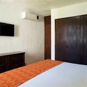 SUITE TRADICIONAL 1 CAMA KING SIZE 2 CAMAS